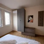 2-bedroom Luxe With Free Parking By He-ra Appartement