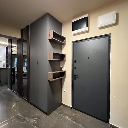 2-bedroom Luxe With Free Parking By He-ra * Skopje