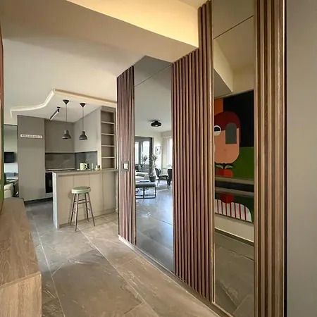 Apartment 2-bedroom Luxe With Free Parking By He-ra