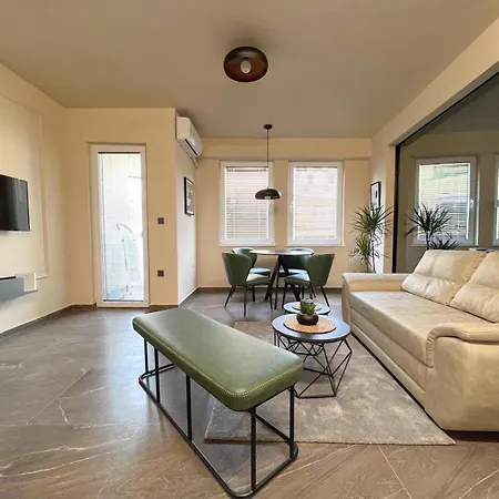 Διαμέρισμα 2-bedroom Luxe With Free Parking By He-ra Σκόπια