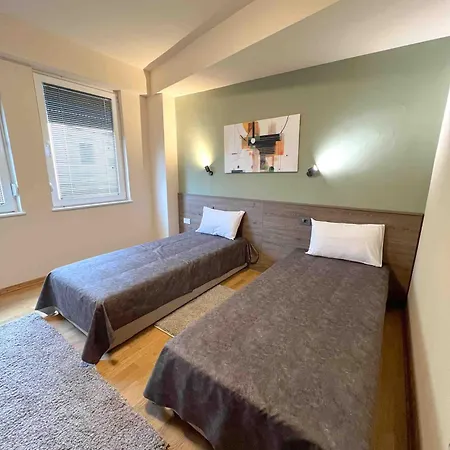 Luxe Two-bedrooms - He-ra *