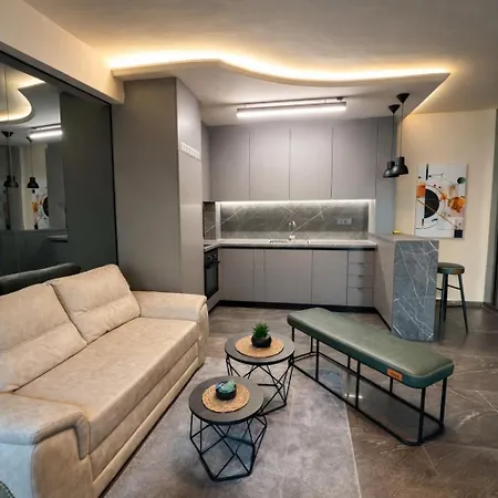 2-bedroom Luxe With Free Parking By He-ra Appartement Skopje
