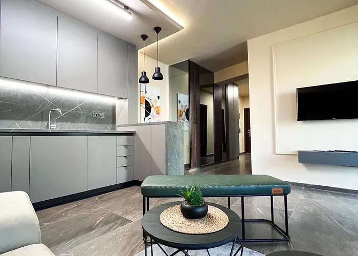 2-bedroom Luxe With Free Parking By He-ra * Σκόπια