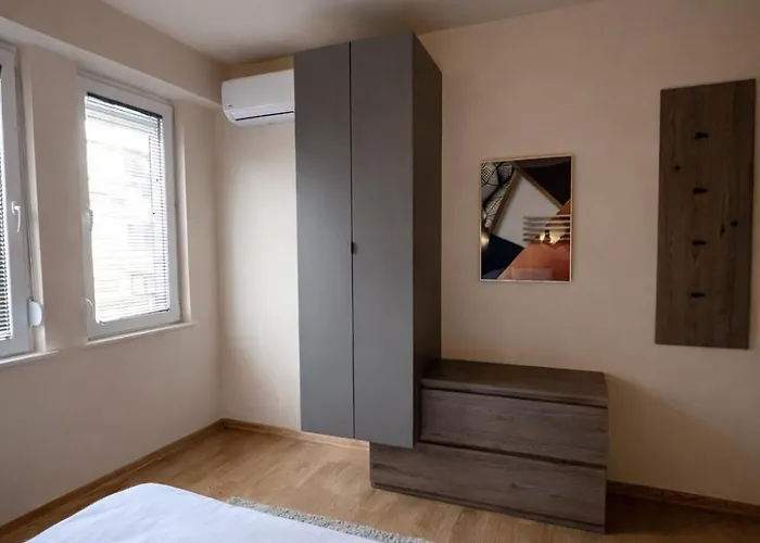 2-bedroom Luxe With Free Parking By He-ra Appartement