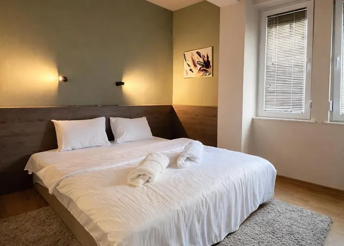 2-bedroom Luxe With Free Parking By He-ra * Σκόπια